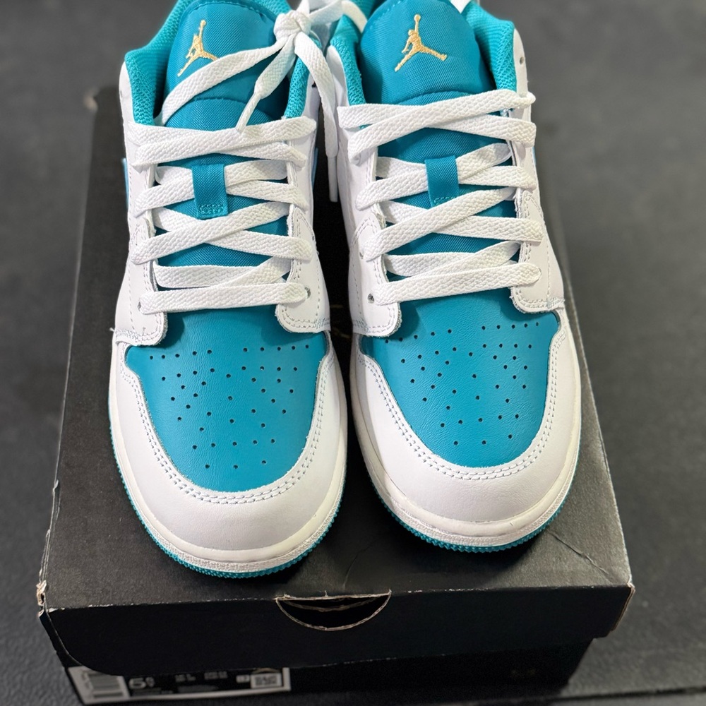 Jordan Kids Teal and White Sneakers